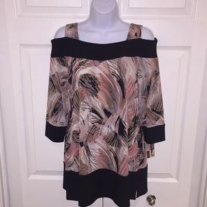 Fashque Studio Ladies Cold Shoulder 3/4 Sleeve Tunic Top Size Small